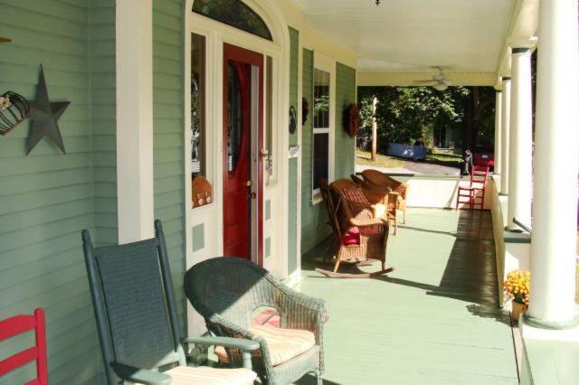 The Young House Bed And Breakfast Millinocket Exterior foto