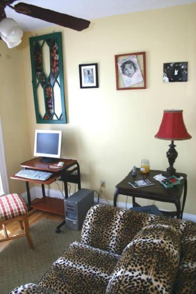 The Young House Bed And Breakfast Millinocket Exterior foto