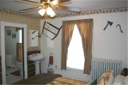The Young House Bed And Breakfast Millinocket Zimmer foto